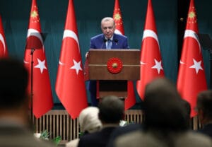 Cumhurbaşkanı Erdoğan, Kabine Toplantısı sonrası yaptığı açıklamada barış vurgusu yaptı,