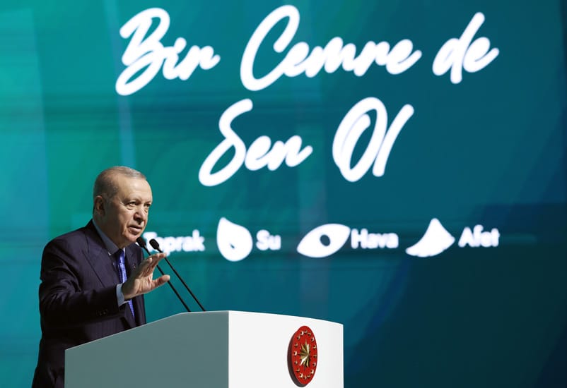 Cumhurbaşkanı Erdoğan, Cemre Vakfı Tanıtım Programı’nda çevre ve iklim krizine