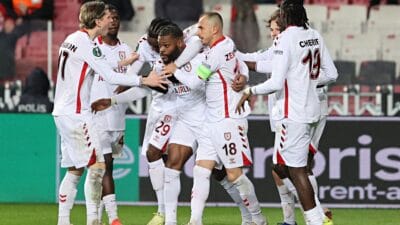 Samsunspor, UEFA Konferans Ligi play-off rövanşında Shkëndija’yı 4-0 mağlup ederek