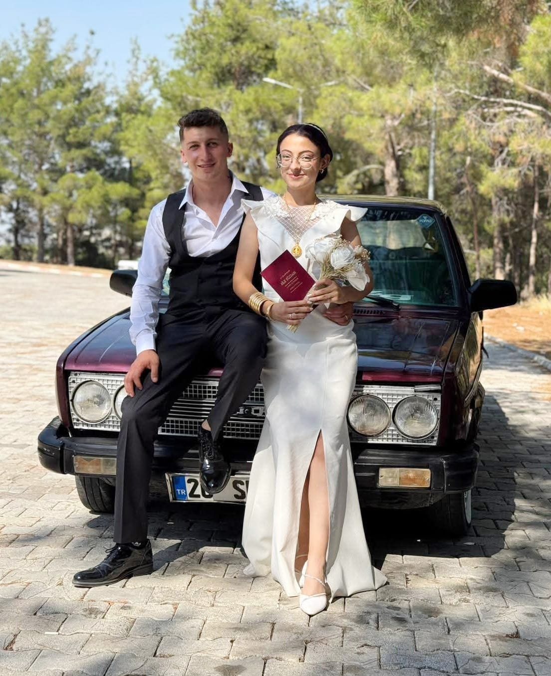 Burdur’da gece saatlerinde meydana gelen kazada 6 ay önce evlenen