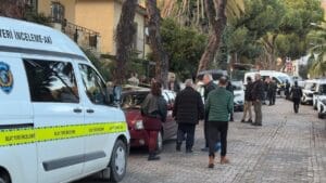 Aydın’ın Efeler ilçesinde yaşayan 79 yaşındaki Turgut ve Nuran Çakaloğlu