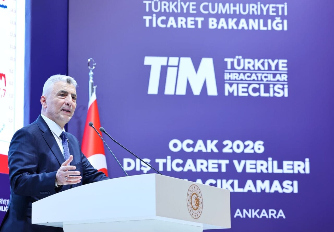 Bakan Bolat: Ocak Ayı İhracatı 20,3 Milyar Dolar Ticaret Bakanı Ömer Bolat, 2026 Ocak ayında ihracatın 20 milyar