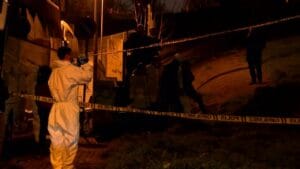 Bayrampaşa'da Sağmalcılar Viyadüğü yakınındaki yeşil alanda, kimliği belirsiz bir erkek