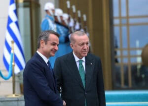 Cumhurbaşkanı Erdoğan, Ankara’da Yunanistan Başbakanı Miçotakis’i resmi törenle karşıladı. İki