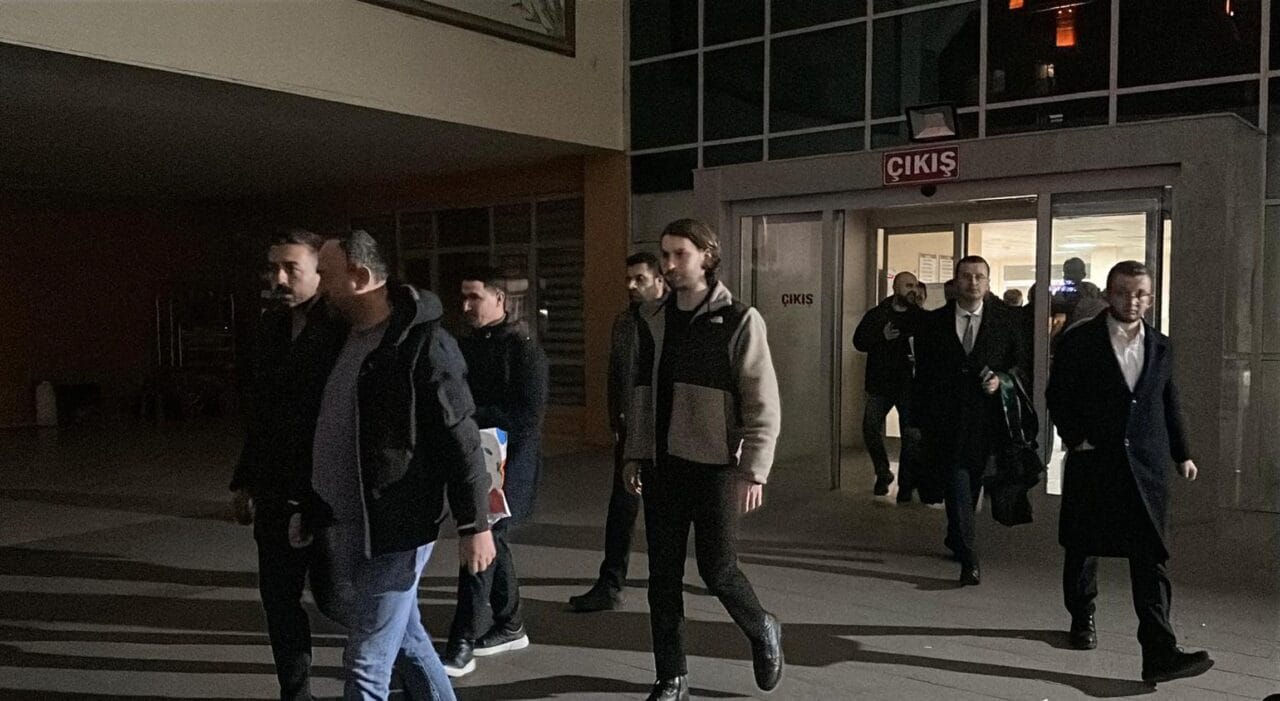Edirne’de imar ruhsatı sürecinde usulsüzlük yapıldığı iddiasıyla düzenlenen operasyonda belediye