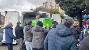 Burdur Ağlasun’da iki otomobilin çarpıştığı kazada hayatını kaybeden aynı aileden
