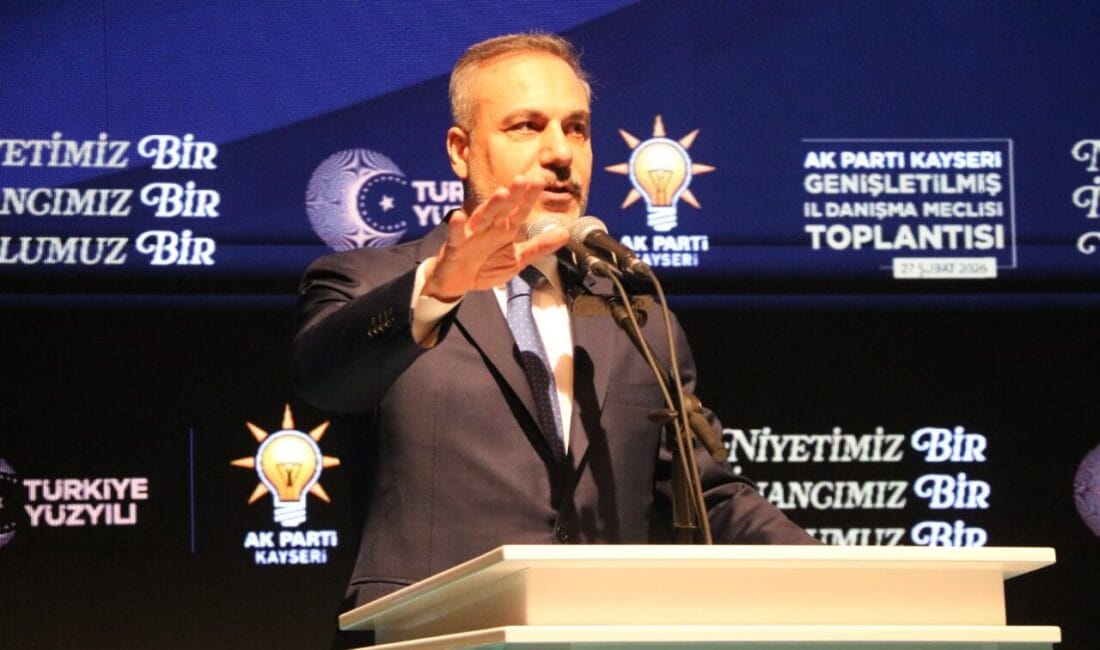 Hakan Fidan: “Millet Uyanıyor, Başkalarının Uykusunu Kaçırıyor” Dışişleri Bakanı Hakan Fidan, Kayseri’de AK Parti İl Danışma Meclisi