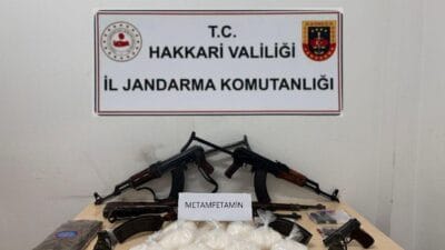 Hakkari’nin Çukurca ilçesinde jandarmanın iki adrese düzenlediği operasyonda 5 kilo