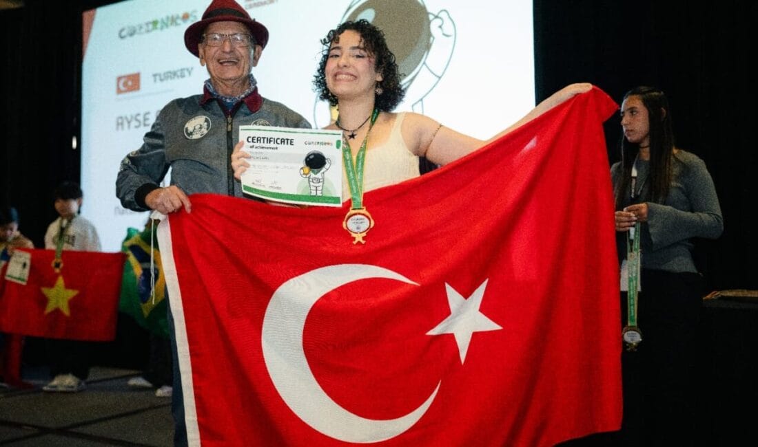 Hataylı Öğrenci Dünya Birincisi Oldu Hatay’ın Dörtyol ilçesinde yaşayan 17 yaşındaki Ayşe Naz Kara, ABD’de