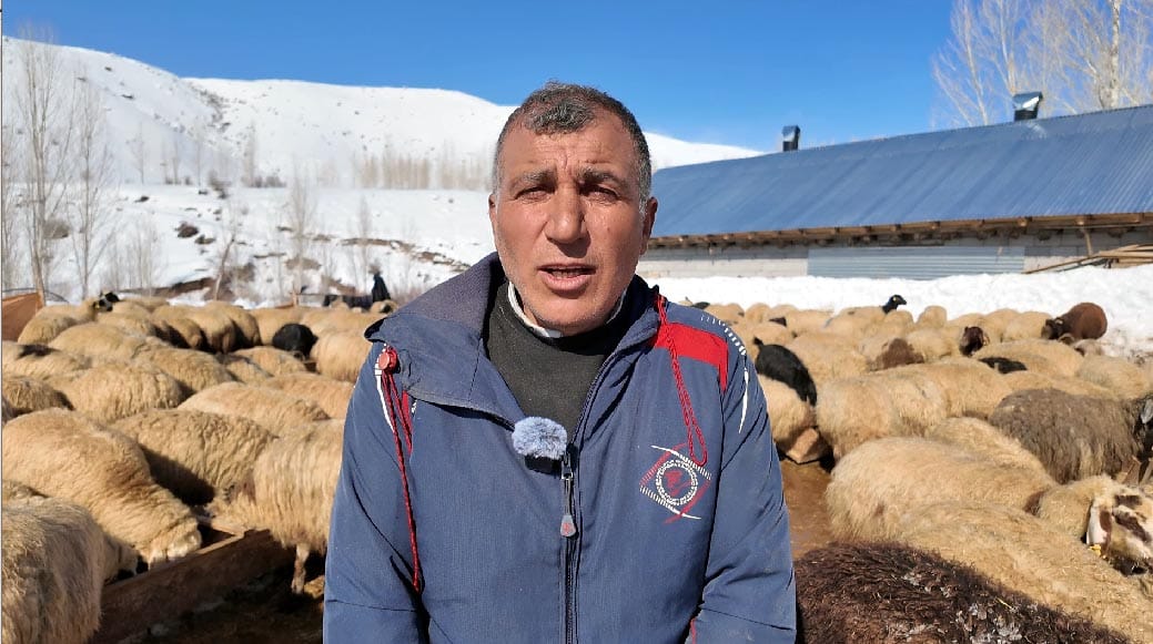 Van’ın Erciş ilçesinde yaşayan Feyat Polat, 17 yıl çalıştığı İstanbul’dan