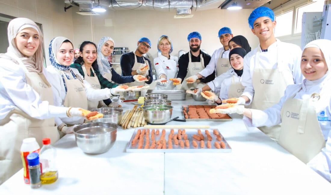 Kahire’de düzenlenen Sevgi Sofrası programında Türk mutfağının zenginliği tanıtıldı. Yunus