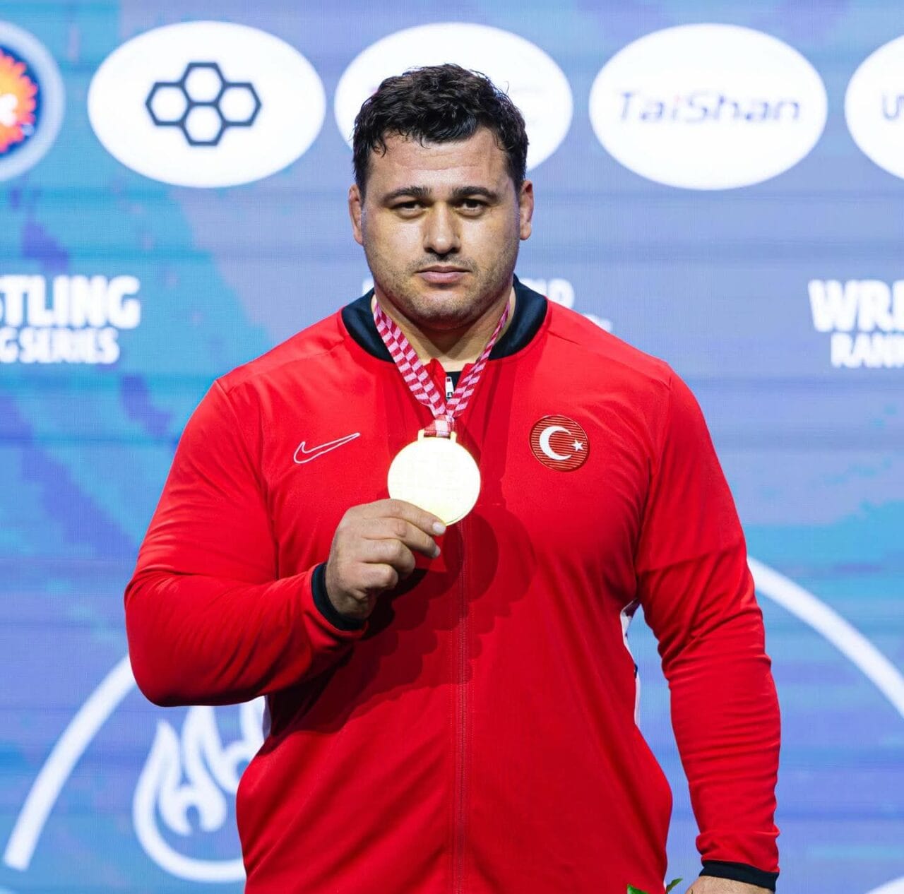 Milli güreşçi Rıza Kayaalp, Hırvatistan’da düzenlenen UWW Ranking Series Zagreb