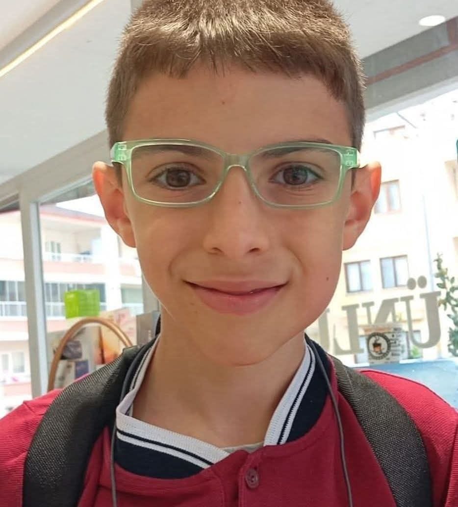 Trabzon’da 13 yaşındaki ortaokul öğrencisi Abdulkadir Eymen Bilgin evindeki odasında