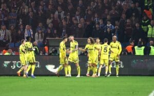 Süper Lig 22. haftada Fenerbahçe, Trabzonspor’u Akyazı’da 3-2 mağlup etti.