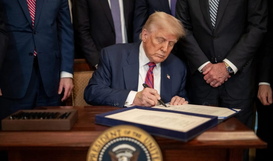 ABD Başkanı Donald Trump, tüm ülkelere yönelik yüzde 10 küresel