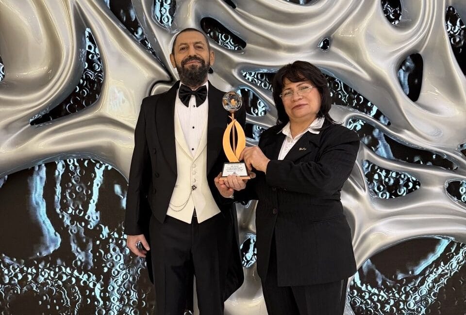 International Peace Prize ödüllü yazar ve barış aktivisti Akif Manaf,