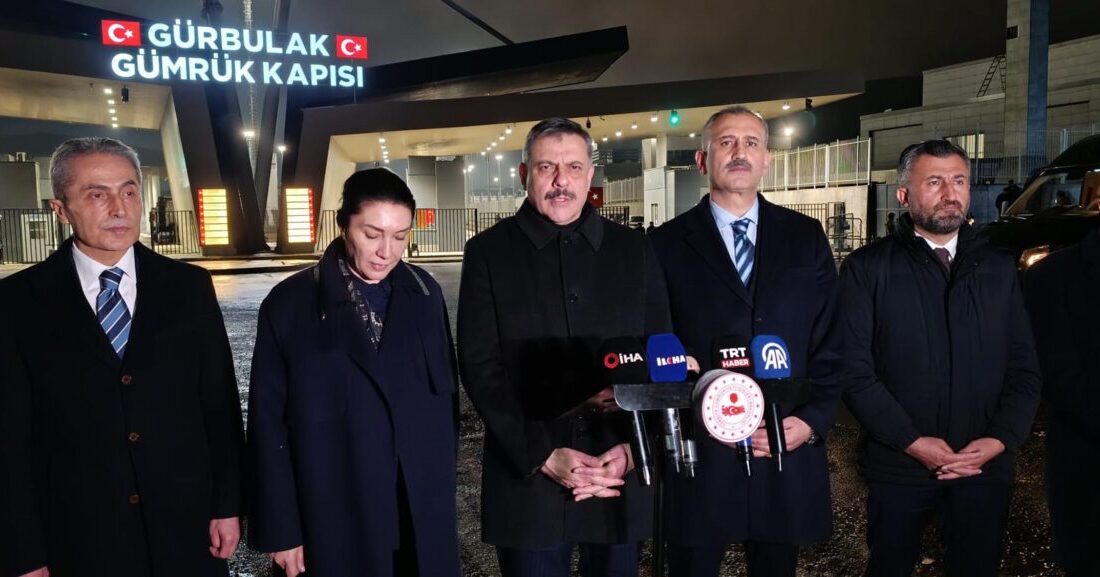 İçişleri Bakanı Mustafa Çiftçi, Gürbulak Sınır Kapısı’nda incelemelerde bulundu. Bölgedeki