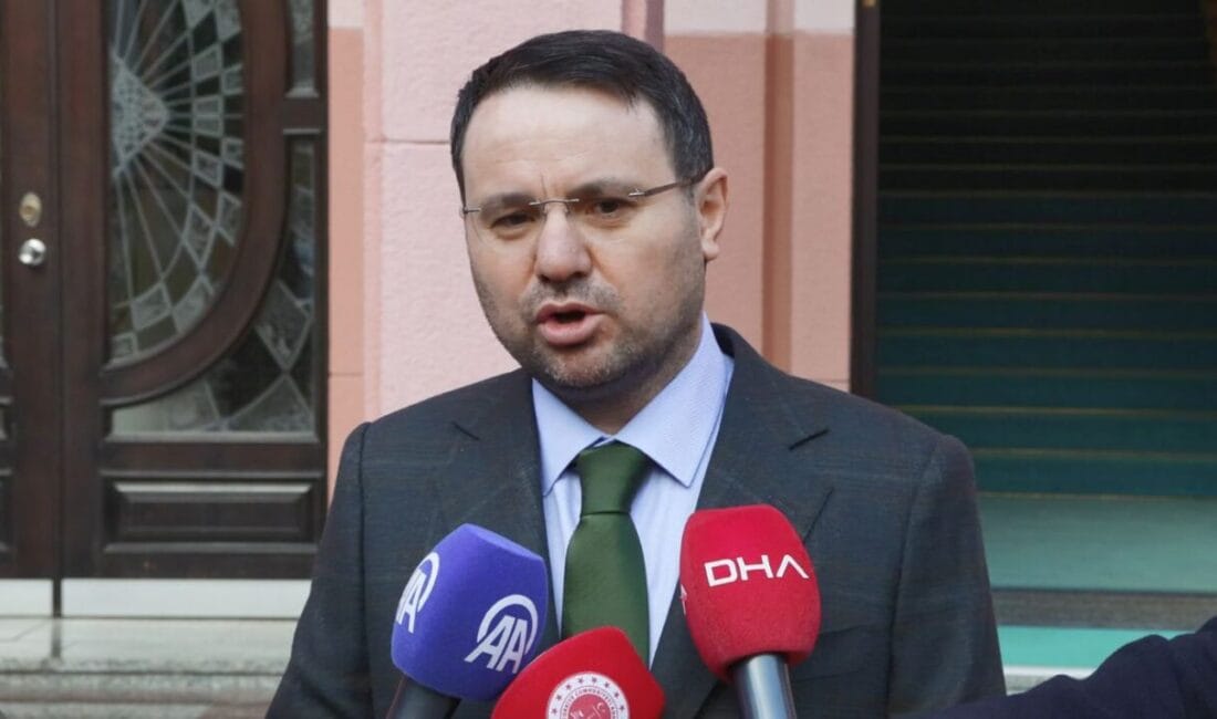 Bakan Gürlek’ten ÖzgürÖzel’e Sert Mal Varlığı Yanıtı Adalet Bakanı Akın Gürlek, CHP lideri Özgür Özel’in mal varlığı