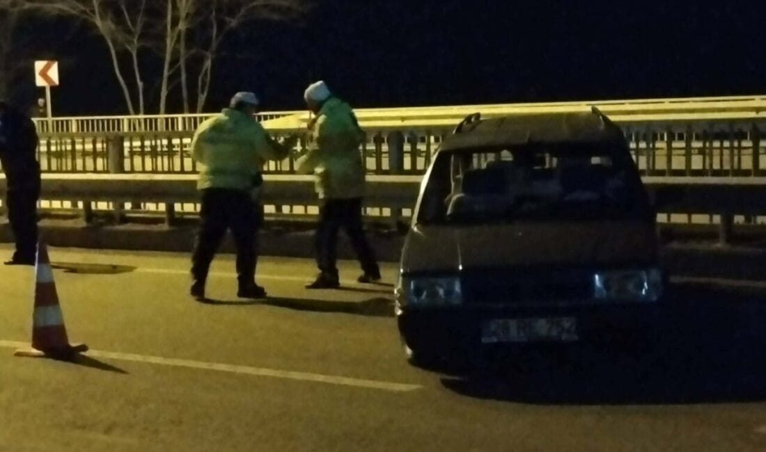 Giresun’da otomobilin çarptığı 16 yaşındaki kız çocuğu hayatını kaybetti. Sürücü
