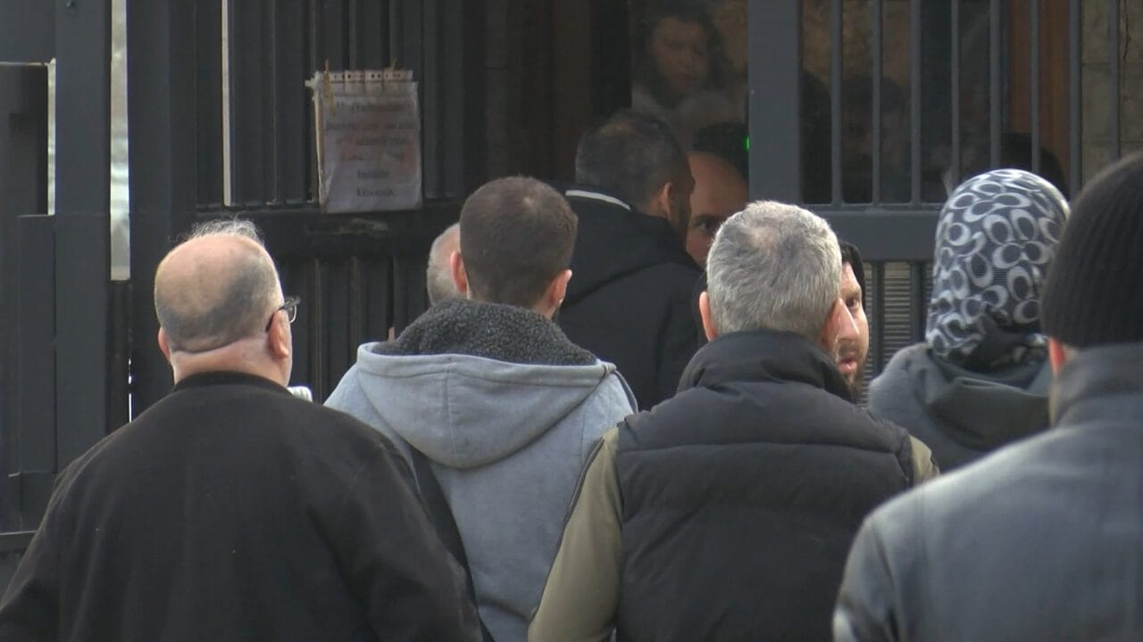 stanbul Çekmeköy’de öğrencisi tarafından bıçaklanarak öldürülen öğretmen Fatma Nur Çelik’in