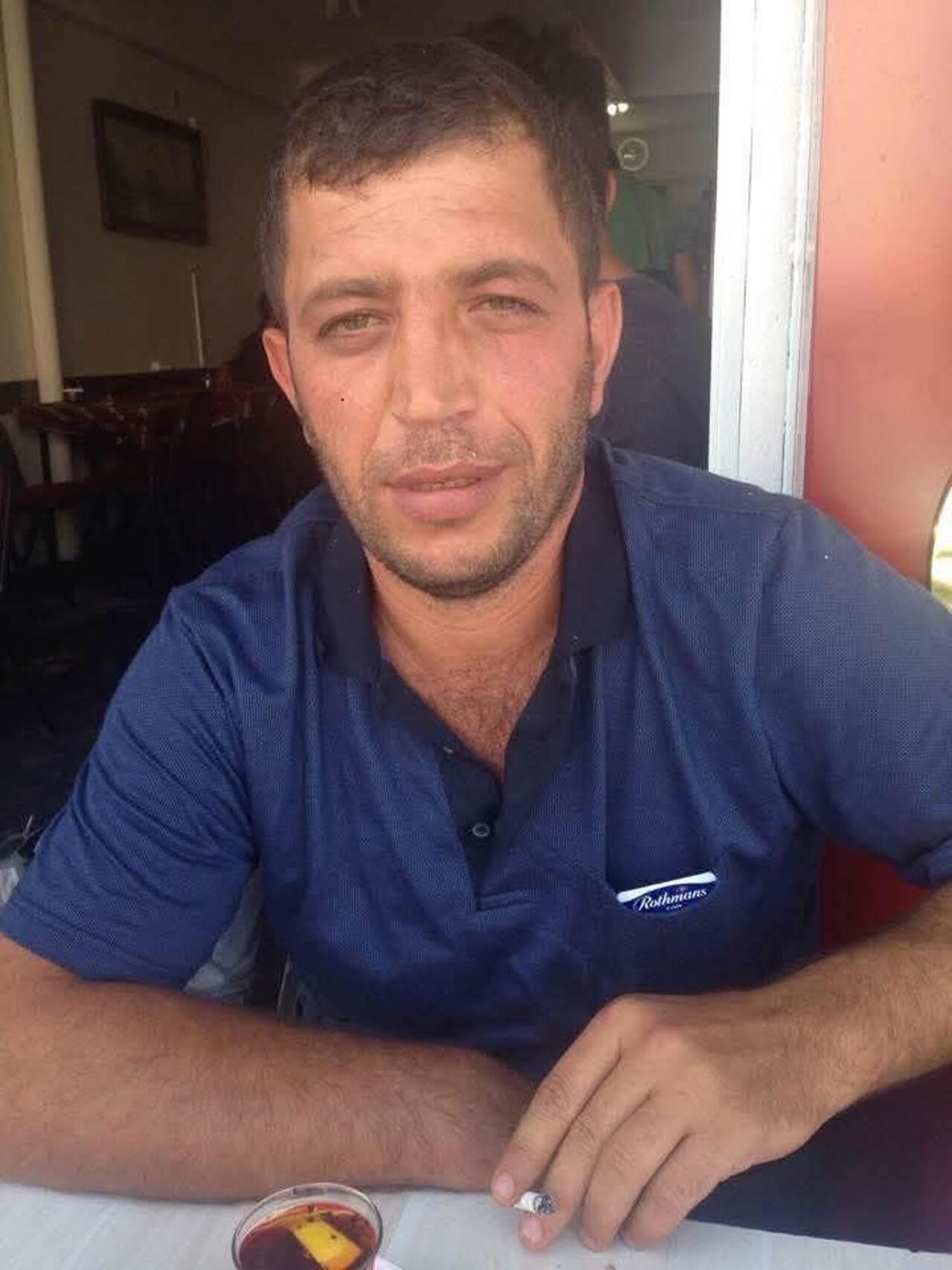 Erzurum’da cezaevinden izinli çıkan hükümlü, kuzeninin eşini boğazını keserek öldürdü.