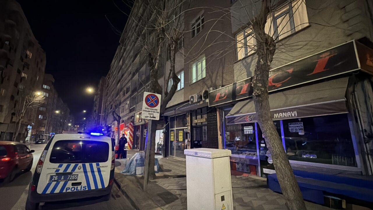 Eskişehir’de yalnız yaşayan 77 yaşındaki Ayşe Engin, yakınlarının haber alamaması