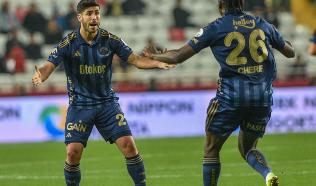 Fenerbahçe Antalya’da 2 Puan Bıraktı Fenerbahçe, Süper Lig’in 24. haftasında Antalyaspor deplasmanında 2-0 geriye düştüğü