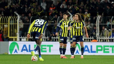 Süper Lig’in 26’ncı haftasında Fenerbahçe deplasmanda Fatih Karagümrük’e 2-0 mağlup