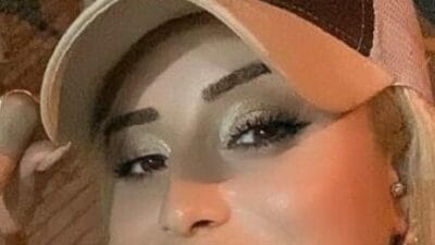 İzmir Bayraklı’da yaşanan olayda, bir kişi eski eşini silahla öldürdükten