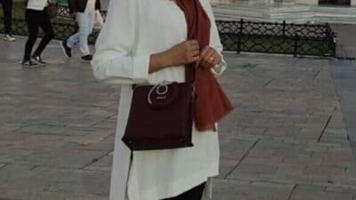 İzmir Bornova’da kapıya asılı halde ölü bulunan 26 yaşındaki Havin