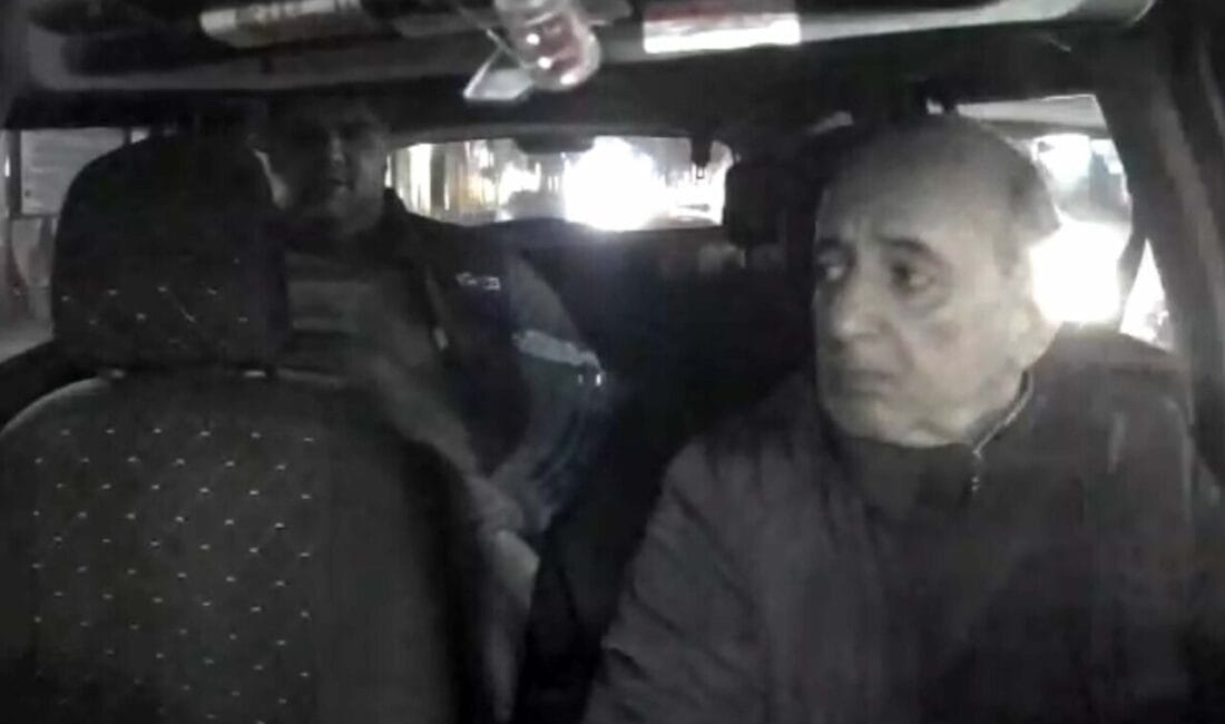 İzmir’de Taksici Cinayeti Kamerada: Müebbet İstendi İzmir’de taksici Deniz Örer’i öldüren zanlı hakkında müebbet hapis talep