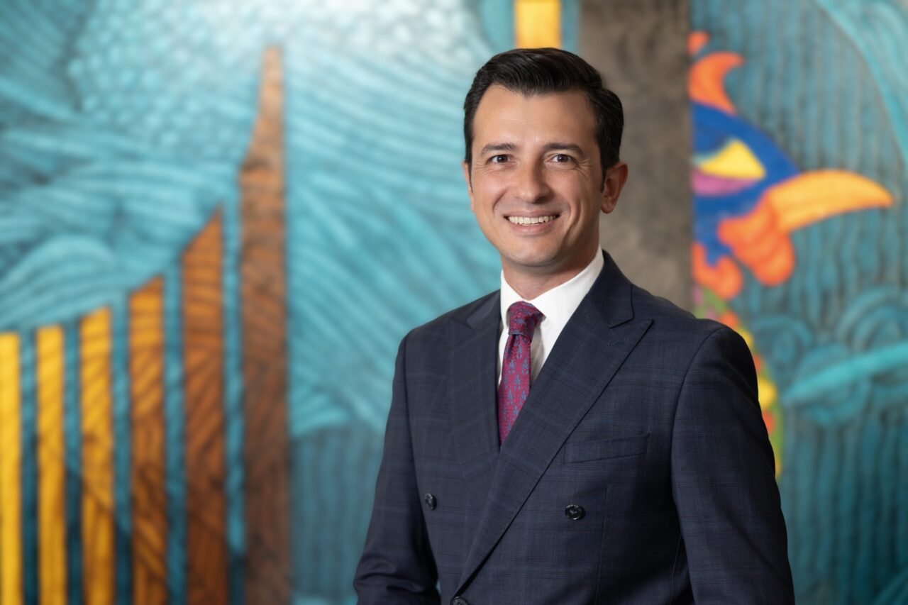 Jeopolitik gelişmeler ve petrol fiyatlarındaki yükseliş küresel piyasalarda dalgalanmayı artırıyor.