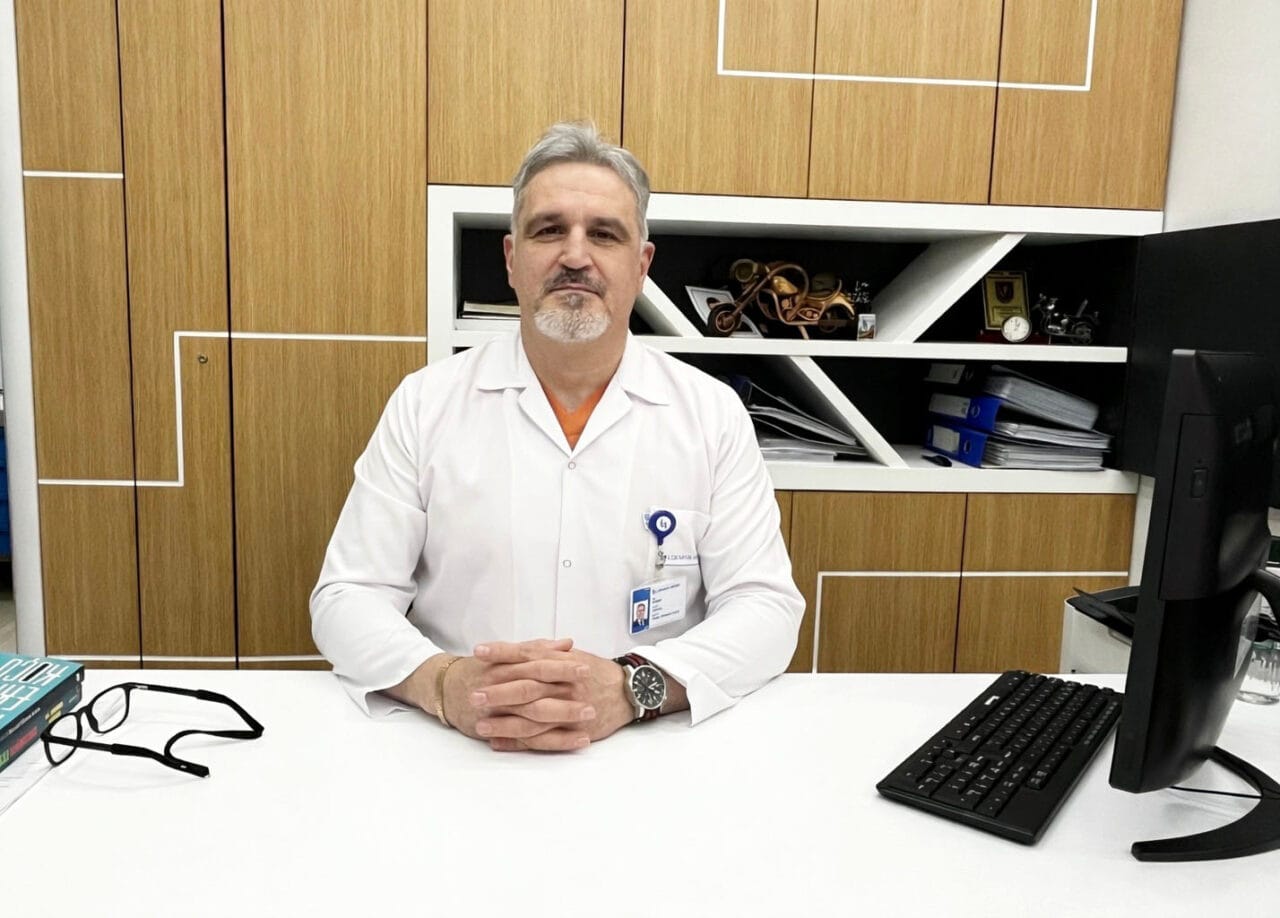 Genel Cerrahi Uzmanı Doç. Dr. Mehmet Saydam, günlük 100 gram