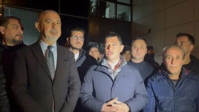 Muğla Marmaris’te belediyeye yönelik rüşvet ve usulsüzlük iddiaları sonrası düzenlenen