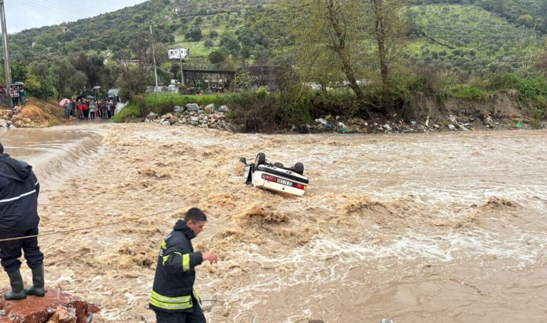 Muğla’da otomobil sel sularına kapıldı: 1 ölü, 1 yaralı Muğla'nın Milas ilçesinde sağanak sonrası sel sularına kapılan otomobilde Bülent