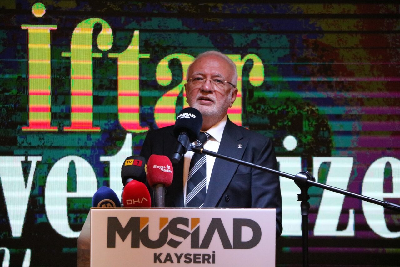 AK Parti Genel Başkanvekili Mustafa Elitaş, Kayseri’de katıldığı iftar programında