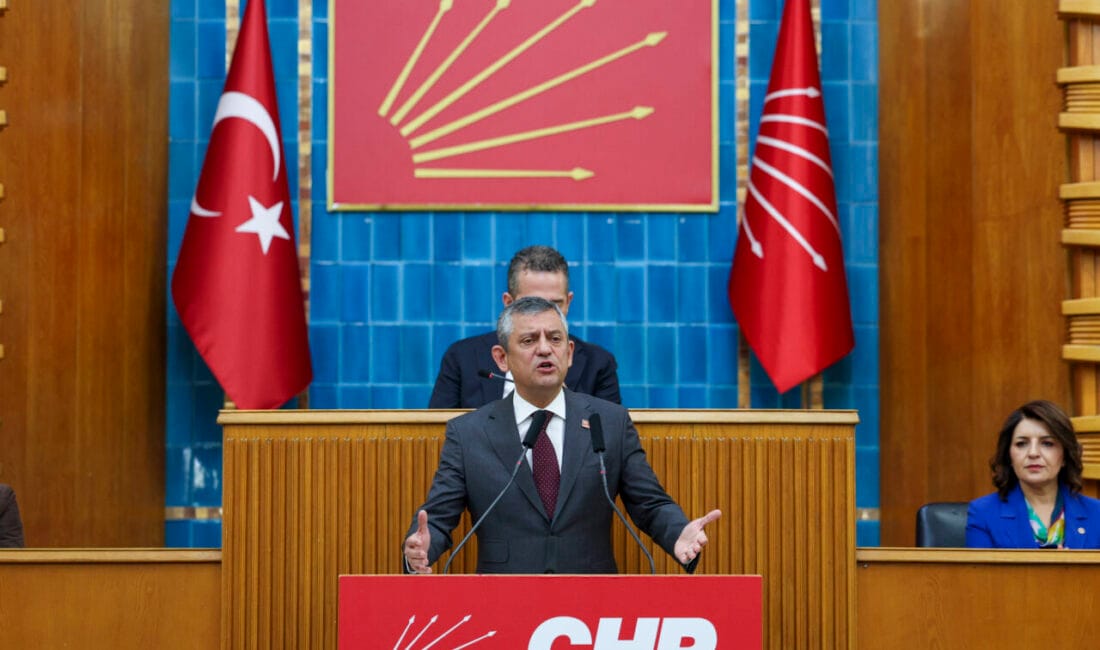 CHP, rüşvet soruşturması kapsamında tutuklanan Uşak Belediye Başkanı Özkan Yalım’ın
