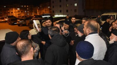 Sivas’ta umreye gitmek için ödeme yapan 125 kişi, firma yetkilisine