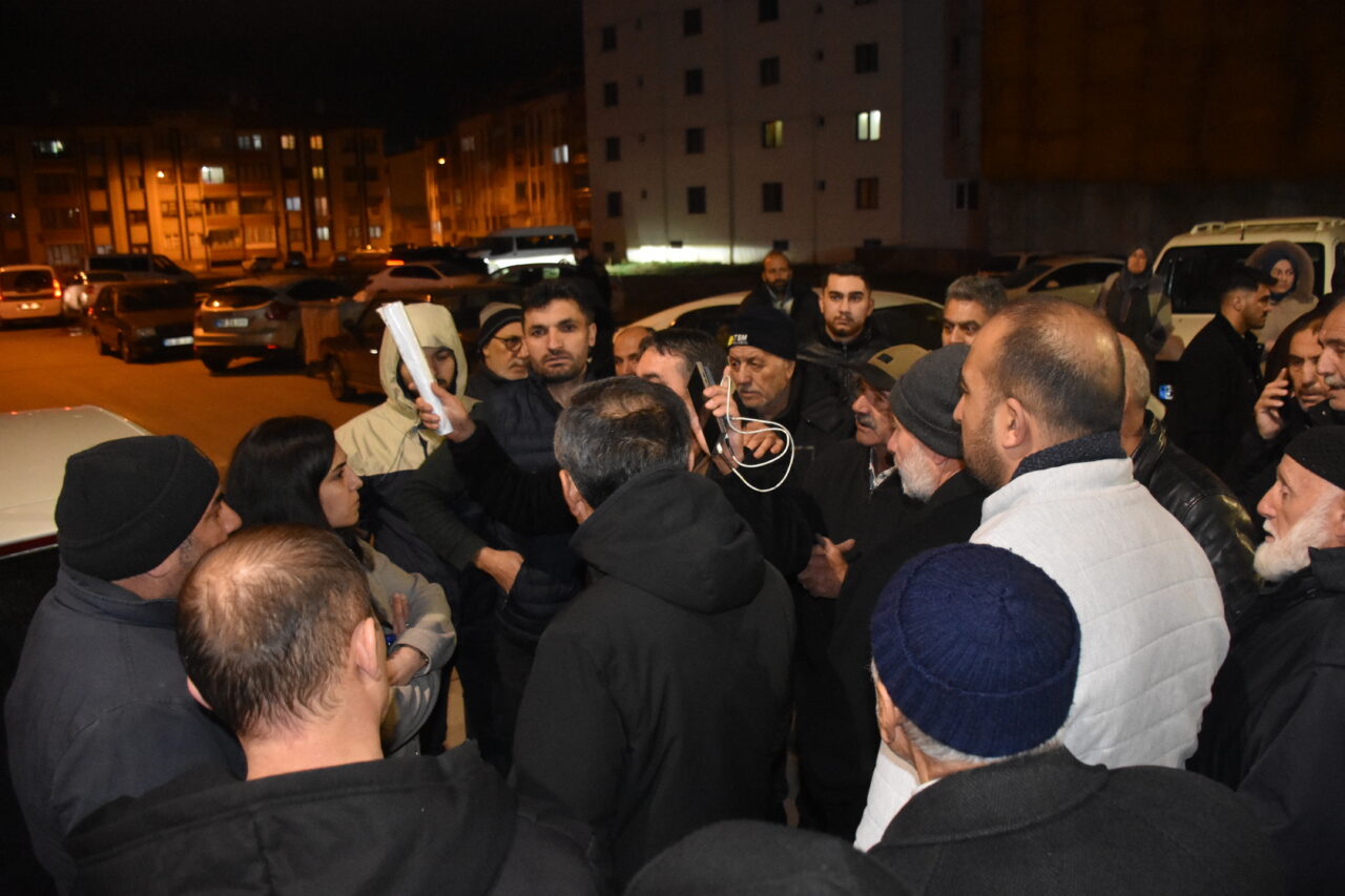 Sivas’ta umreye gitmek için ödeme yapan 125 kişi, firma yetkilisine