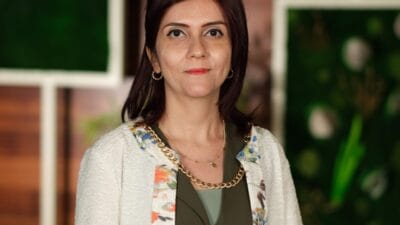 Uzmanlar, dünyada yalnızlık salgınının hızla büyüdüğünü belirtiyor. Araştırmalar gençlerde yalnızlık