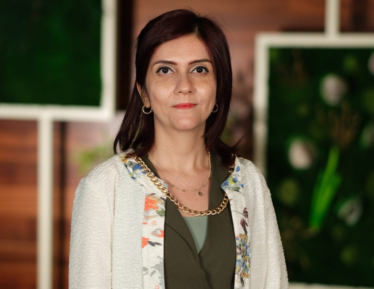 Uzmanlar, dünyada yalnızlık salgınının hızla büyüdüğünü belirtiyor. Araştırmalar gençlerde yalnızlık