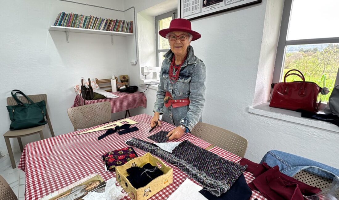 Muğla’da açılan dikiş kursuna katılan 73 yaşındaki emekli öğretmen Ayşe