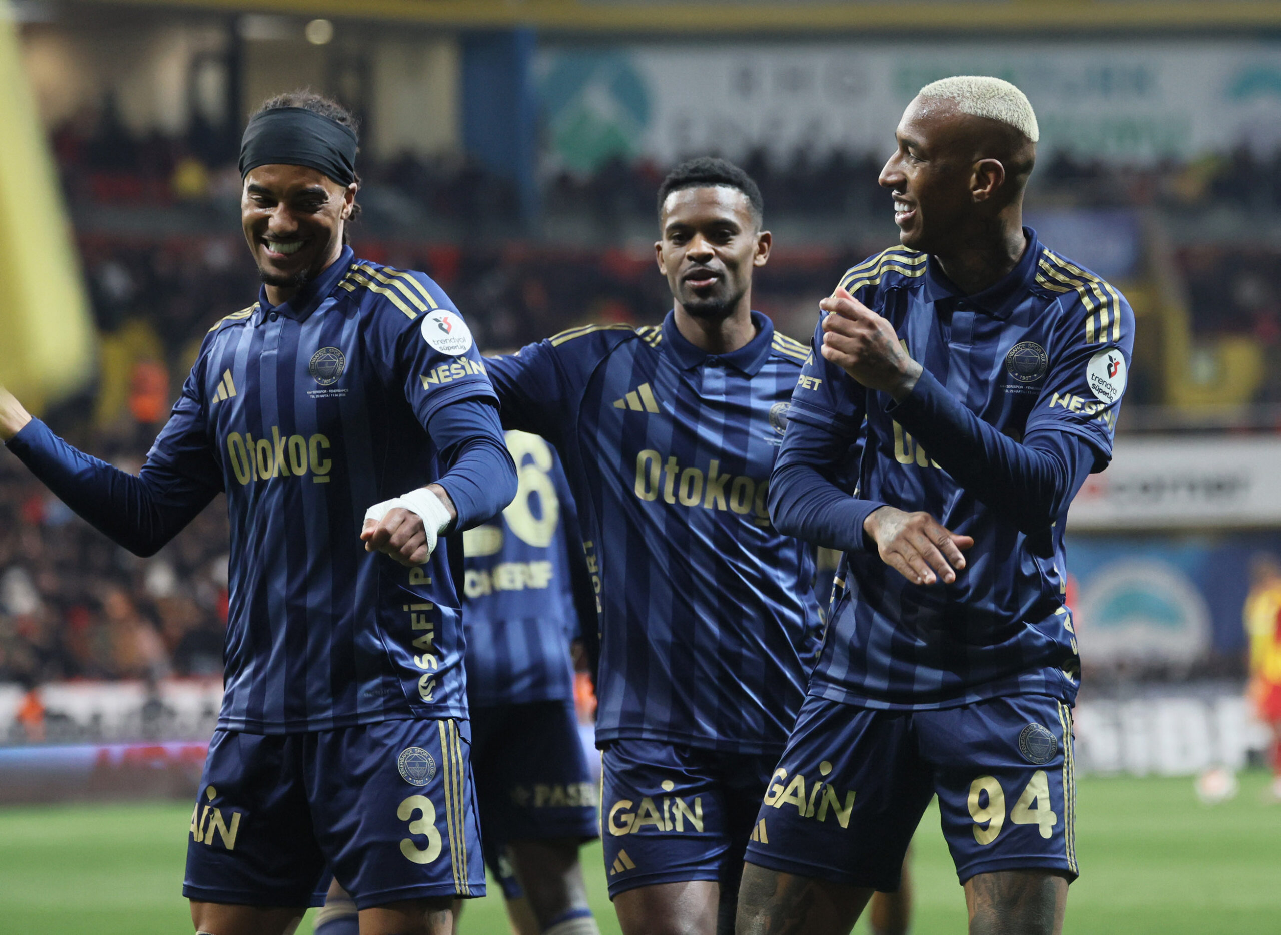 Fenerbahçe, Süper Lig’in 29’uncu haftasında Kayserispor’u 4-0 mağlup etti. Kante,