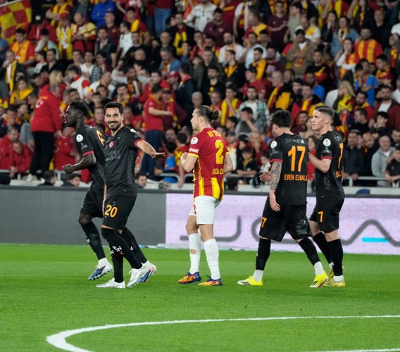 Galatasaray Goztepe Deplasmaninda 3 Golle Kazandi(Kelam Haber) (6)