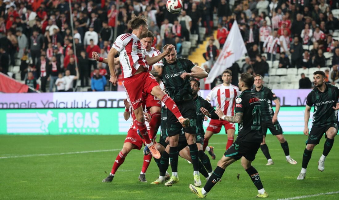 Konyaspor, Süper Lig’de Antalyaspor’u deplasmanda 2-0 mağlup etti. Gonçalves ve