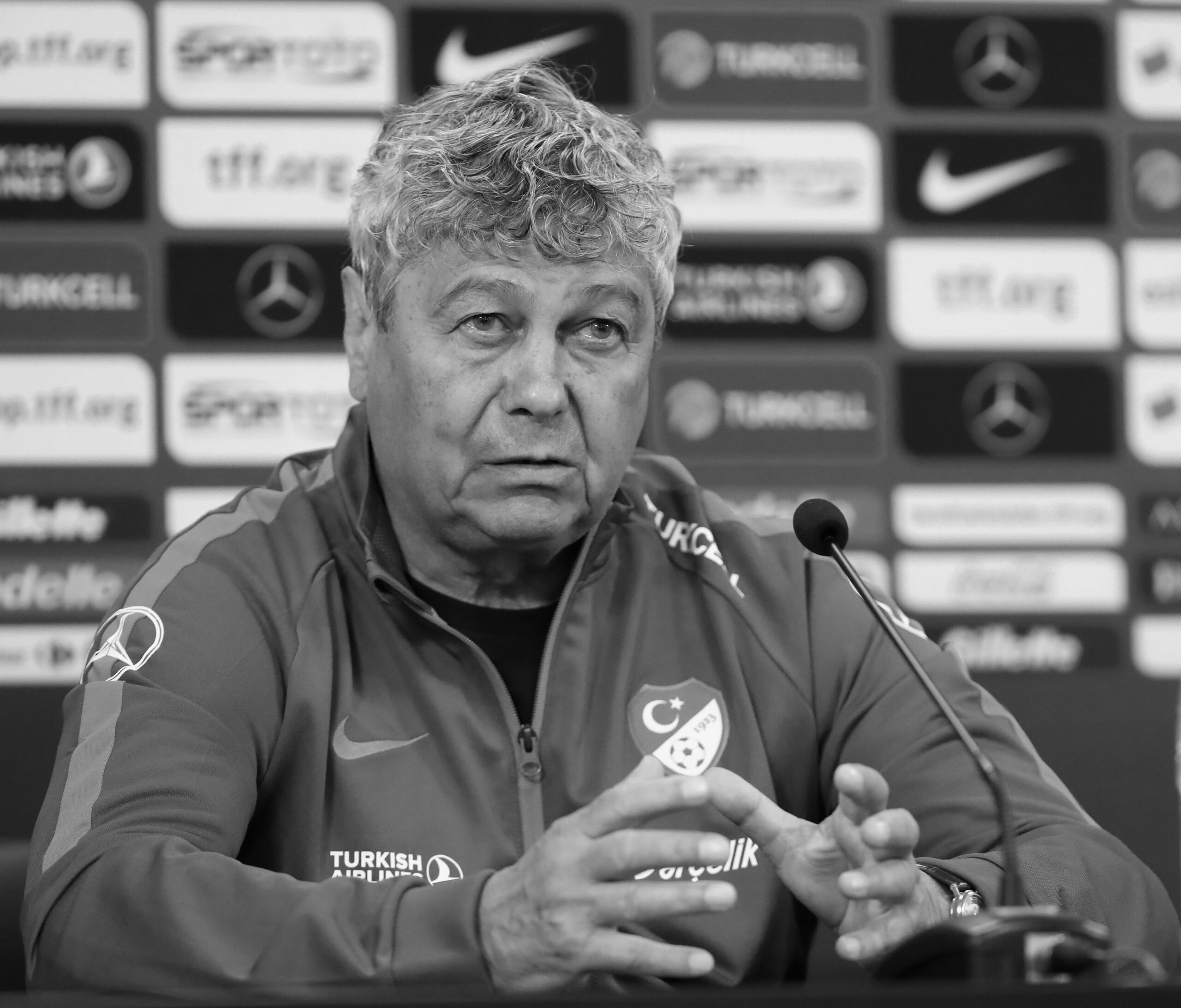 Futbol Dünyası Yasta: Mircea Lucescu Hayatını Kaybetti