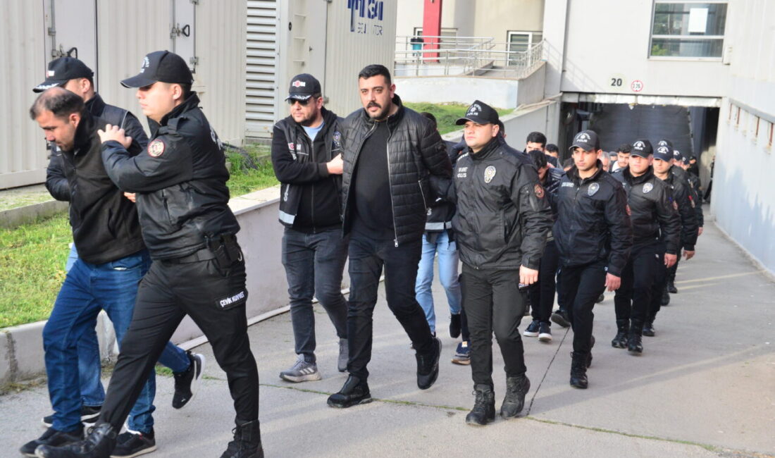 Adana merkezli 8 ilde Bayğaralar suç örgütüne yönelik düzenlenen operasyonda