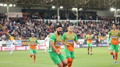 Süper Lig’de Alanyaspor ile Trabzonspor 1-1 berabere kaldı. Trabzonspor Ozan