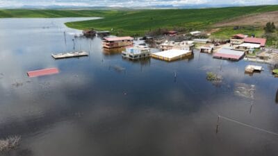 Diyarbakır’ın Kocaköy ilçesinde yağış sonrası Ambar Barajı’nın kapakları açıldı. Şerifoğulları