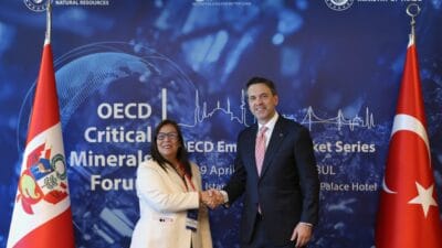 Enerji Bakanı Alparslan Bayraktar, İstanbul’da düzenlenen OECD Kritik Mineraller Forumu